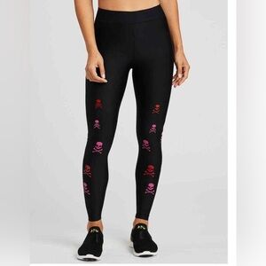 Ultracore x soul cycle  
Scattered skull leggings